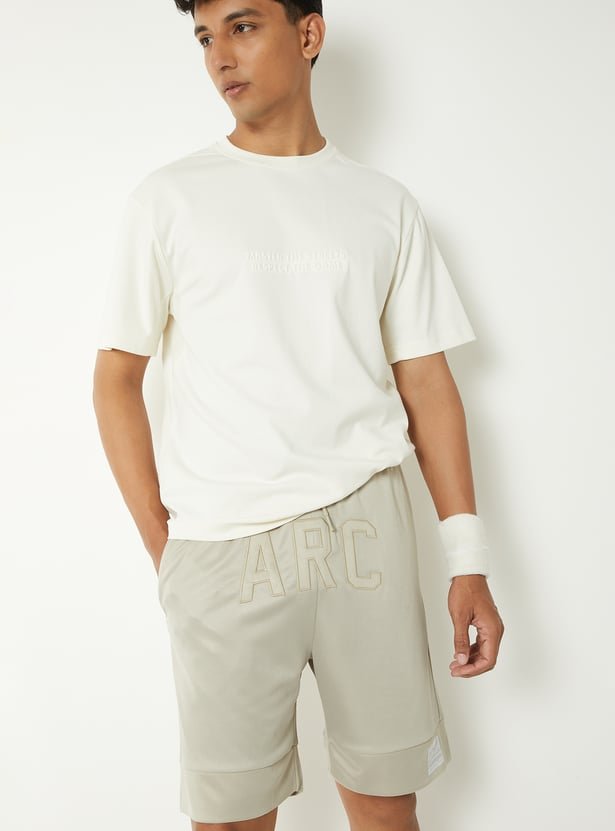 Men Embossed Sports T-shirt