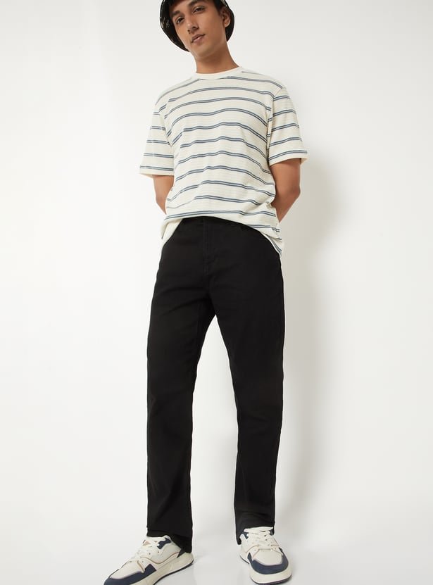Men Solid Regular Fit Jeans